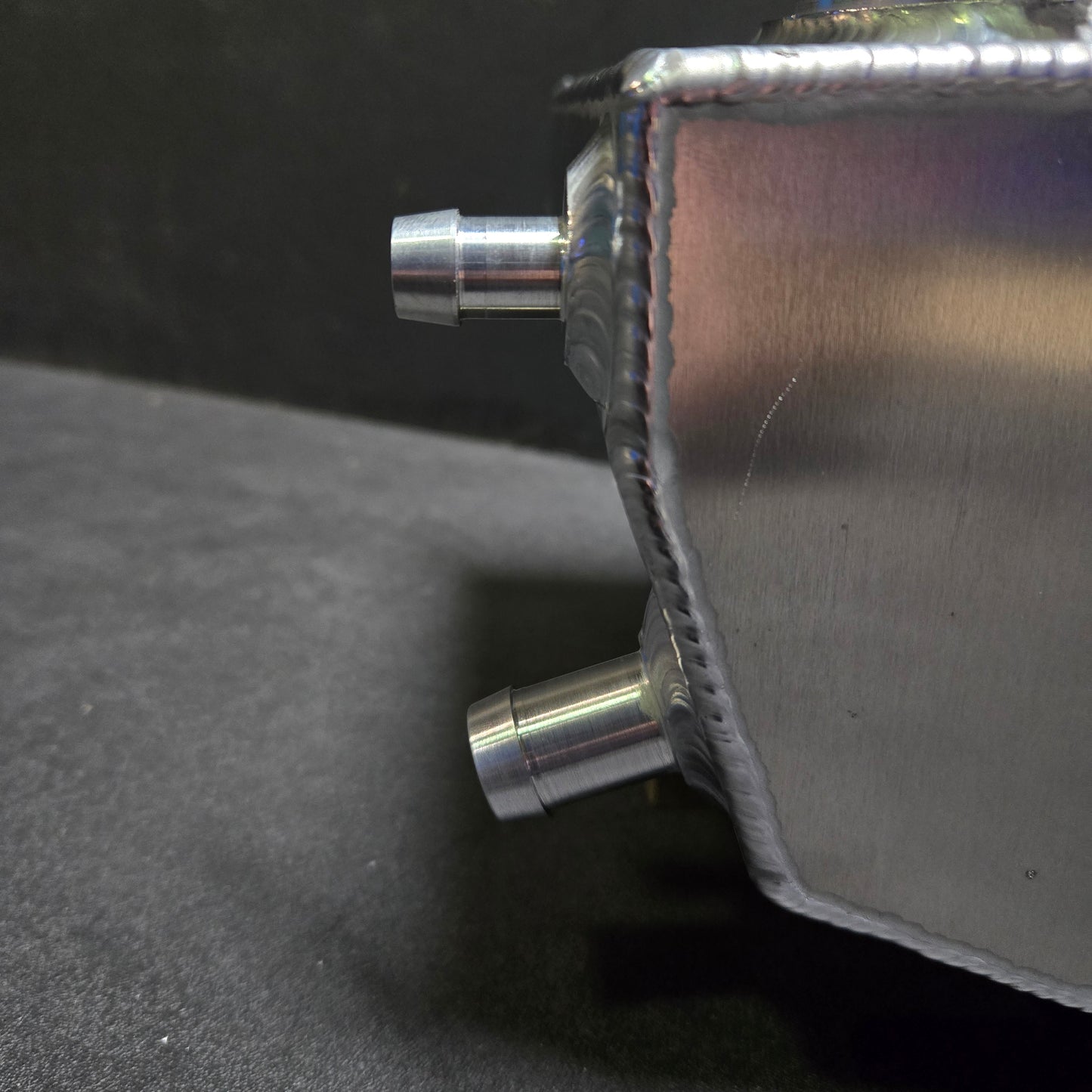 1988-1998 GMT400 (C/K1500) Low Profile Pressurized Surge Tank