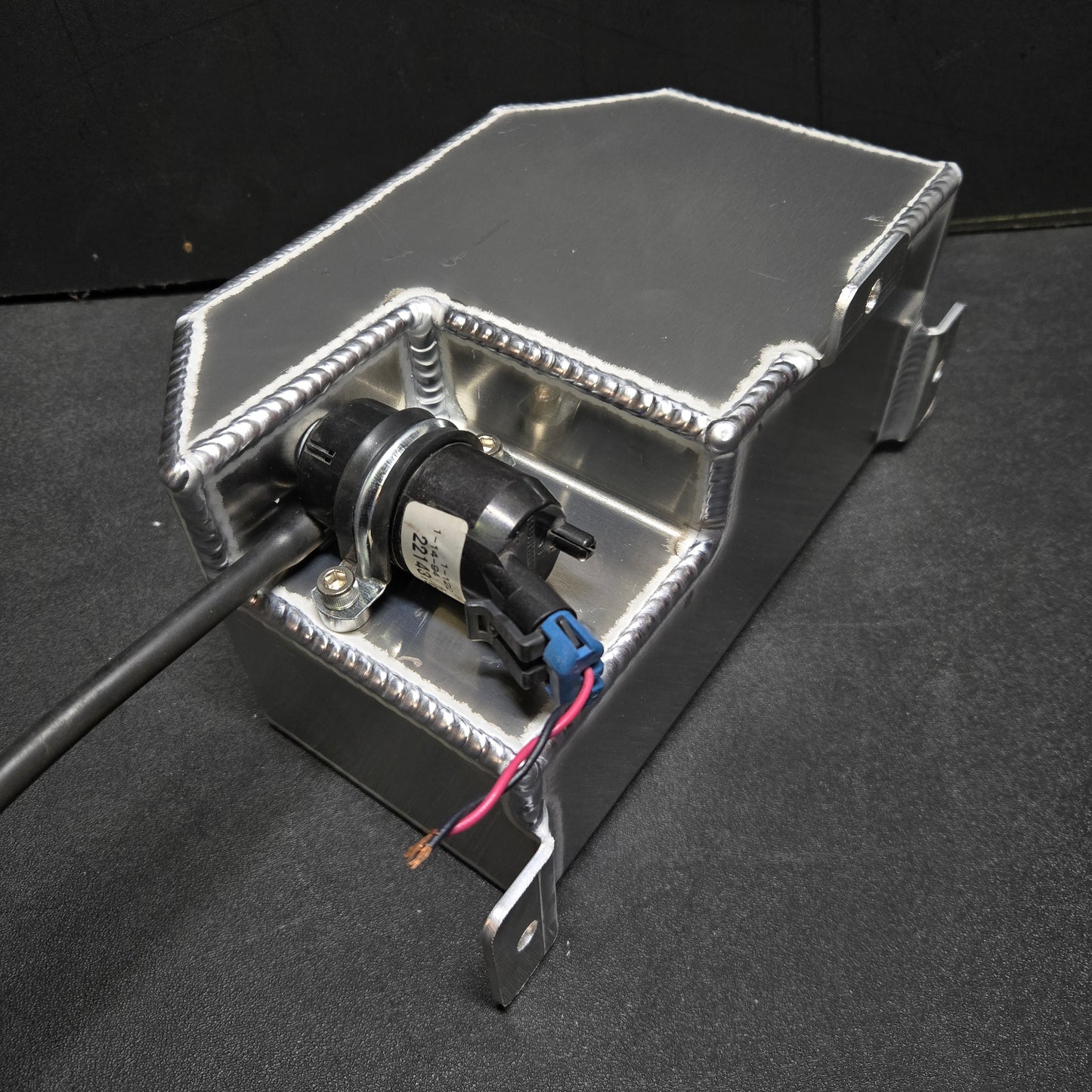 1988-1994 GMT400 (C/K1500) Washer Fluid Reservoir