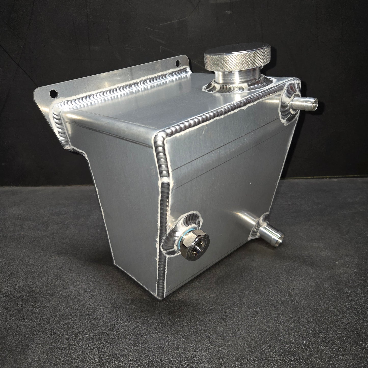 1988-1998 GMT400 Surge Tank (Pressurized)